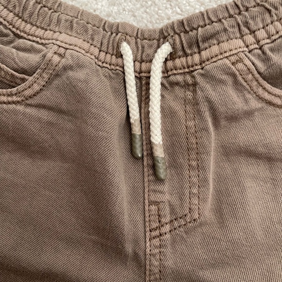 Zara light brown shorts. Worn once. 12-18M - Picture 4 of 4